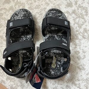 Khombu boy’s sandals